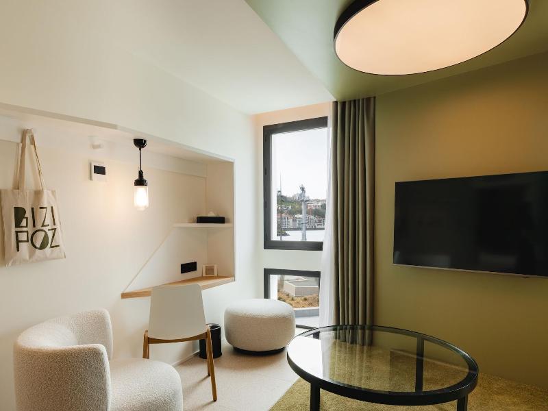 Bizipoz Hotel image