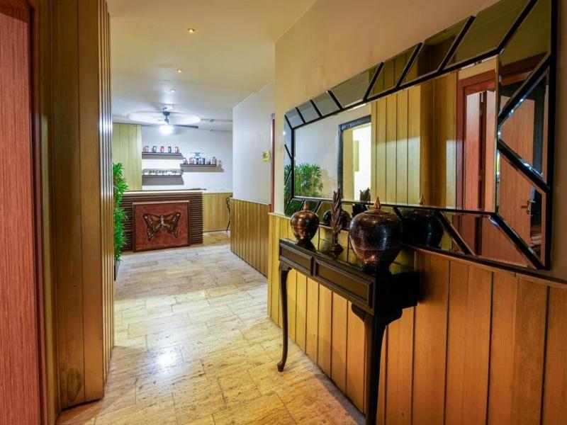Riada Hotel image