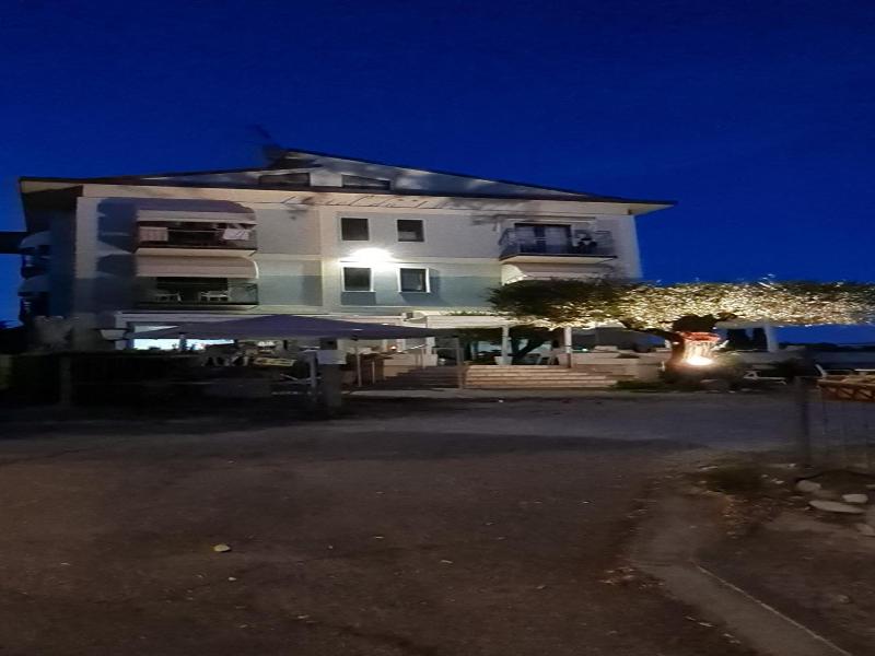 Hotel Du Lac image
