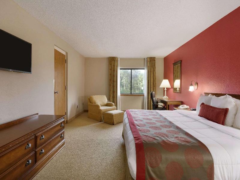 Ramada by Wyndham Raleigh image