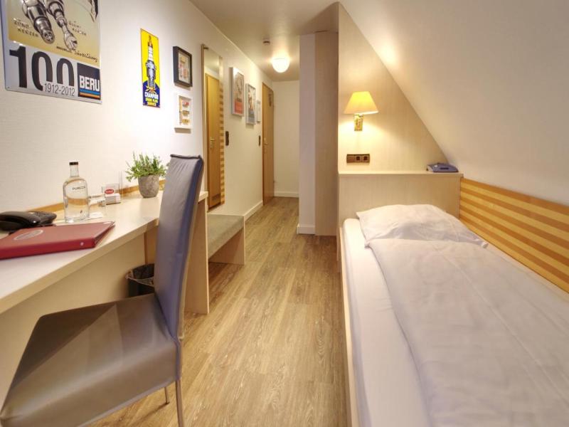 Hotel Reinhardts image
