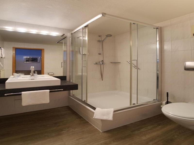 Hotel Reinhardts image