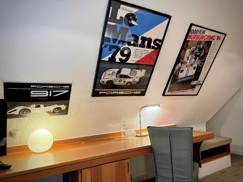 Hotel Reinhardts image
