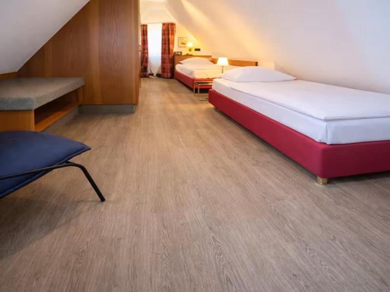 Hotel Reinhardts image