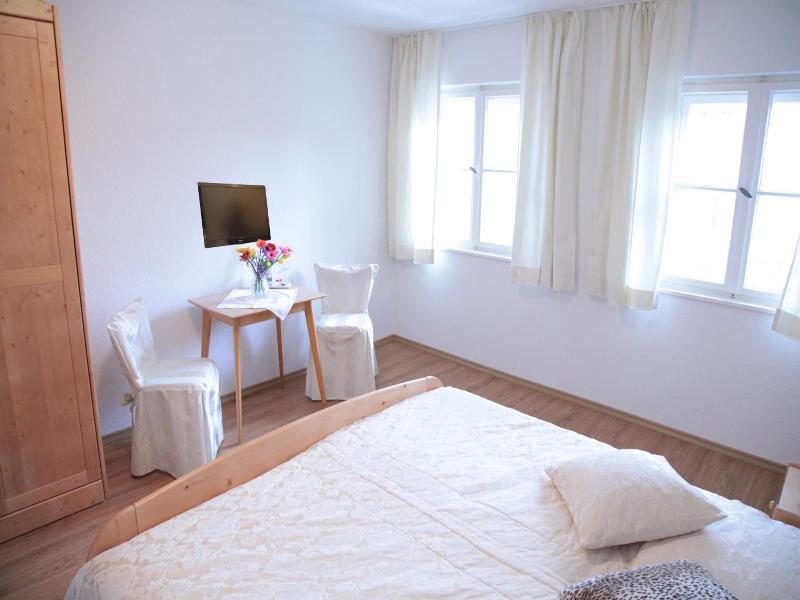 Hotel Garni Georgenhof Adults Only image