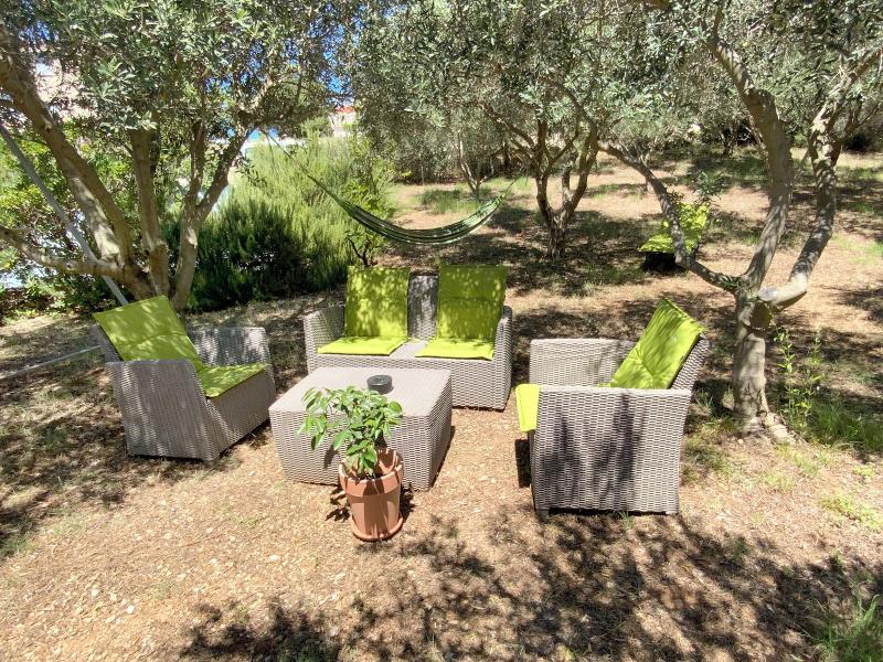Olive House image