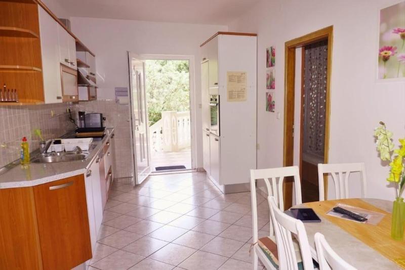 Olive House image
