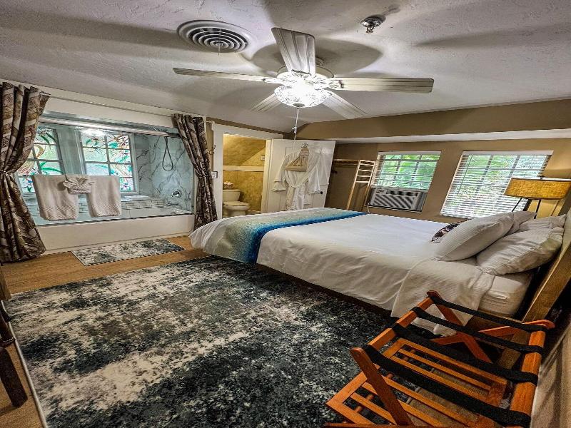 Viinoy House image