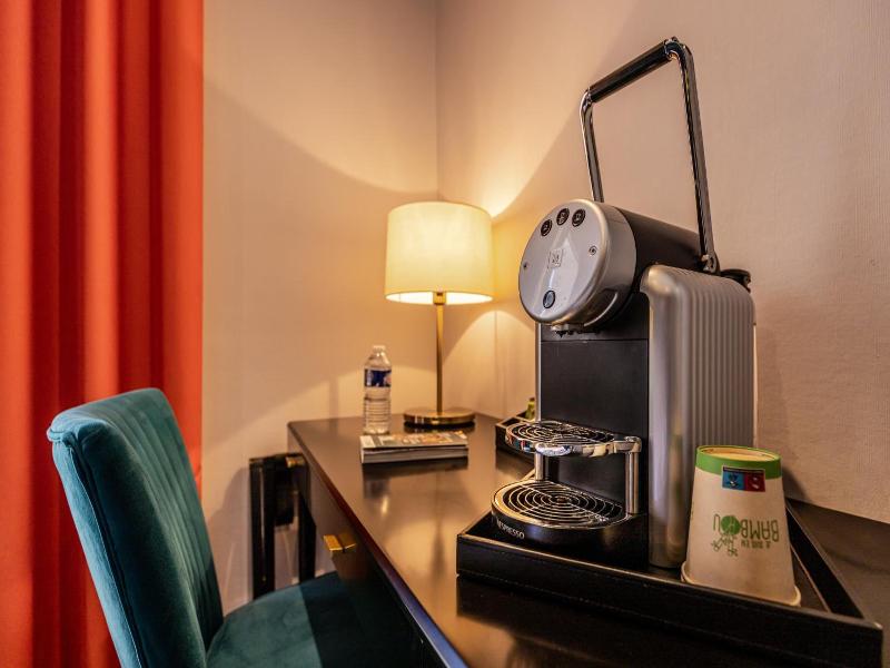 Hotel Les Glycines image