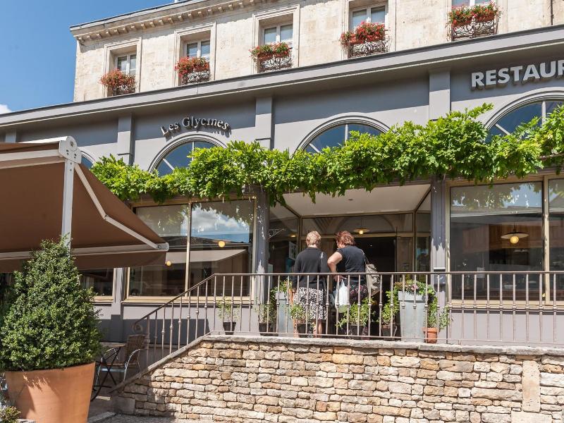 Hotel Les Glycines image