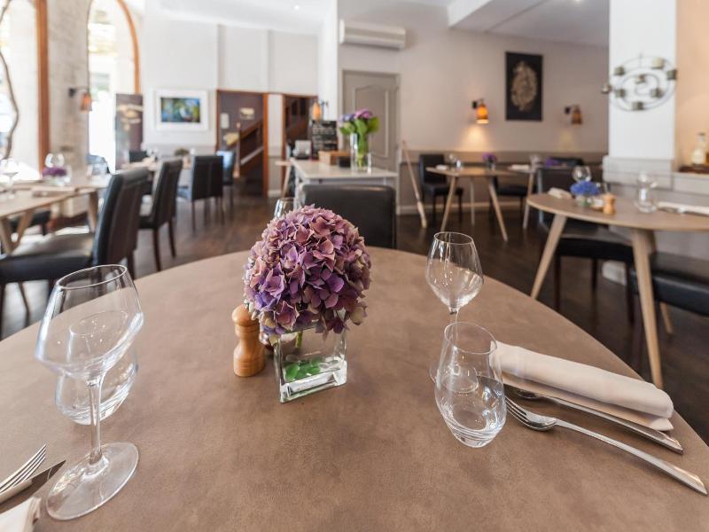 Hotel Les Glycines image