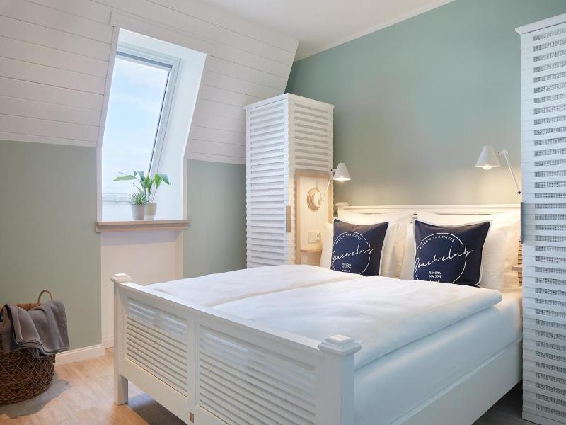 Beach Apartments Bv Sum image