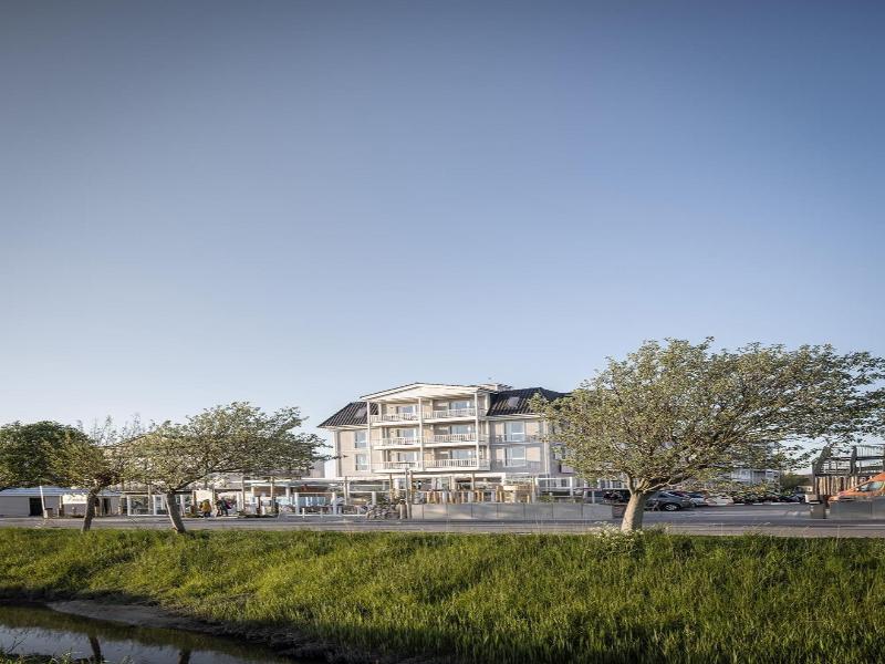 Beach Apartments Bv Sum image