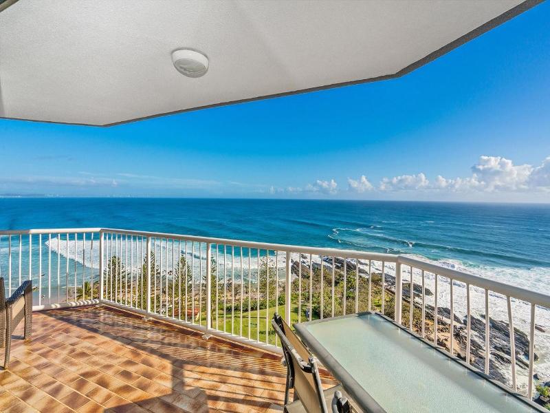 Carool Holiday Apartments image