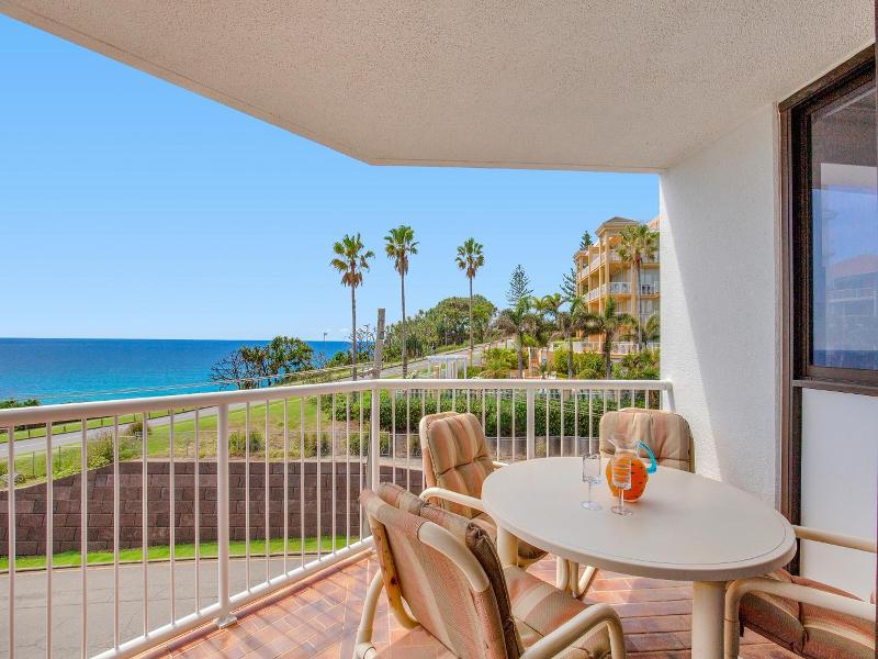 Carool Holiday Apartments image