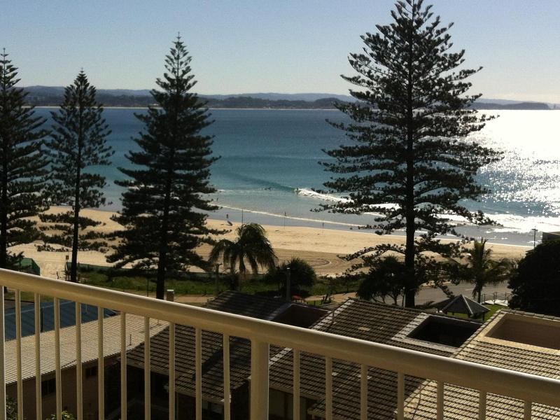 Carool Holiday Apartments image