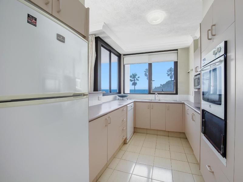 Carool Holiday Apartments image