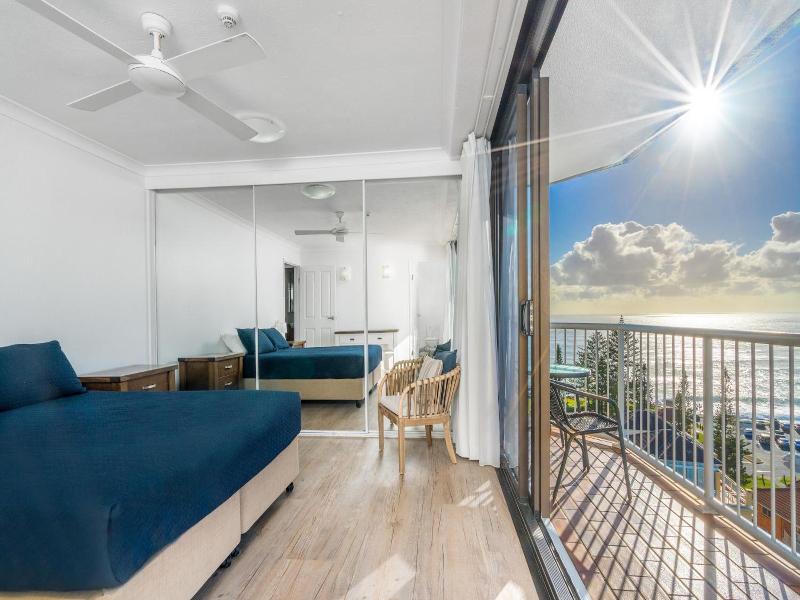 Carool Holiday Apartments image