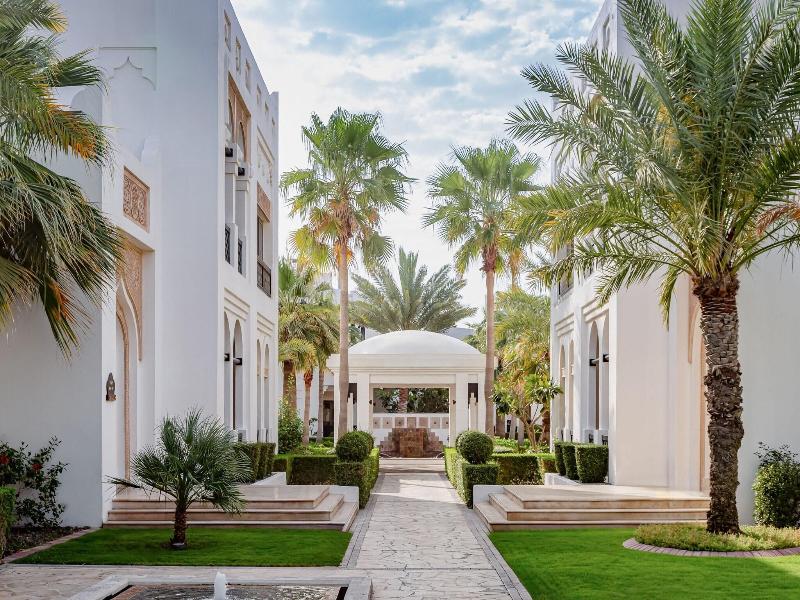 Sharq Village & Spa image