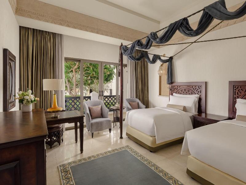 Sharq Village & Spa image