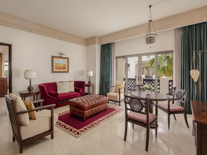 Sharq Village & Spa image
