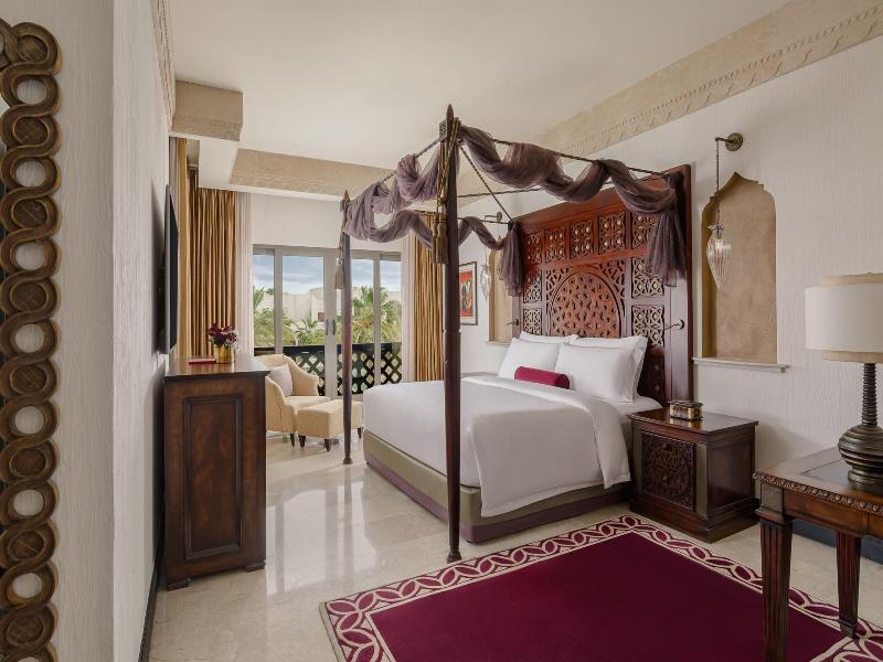 Sharq Village & Spa image