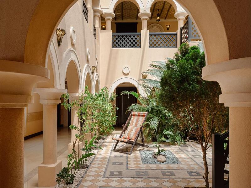 Sharq Village & Spa image