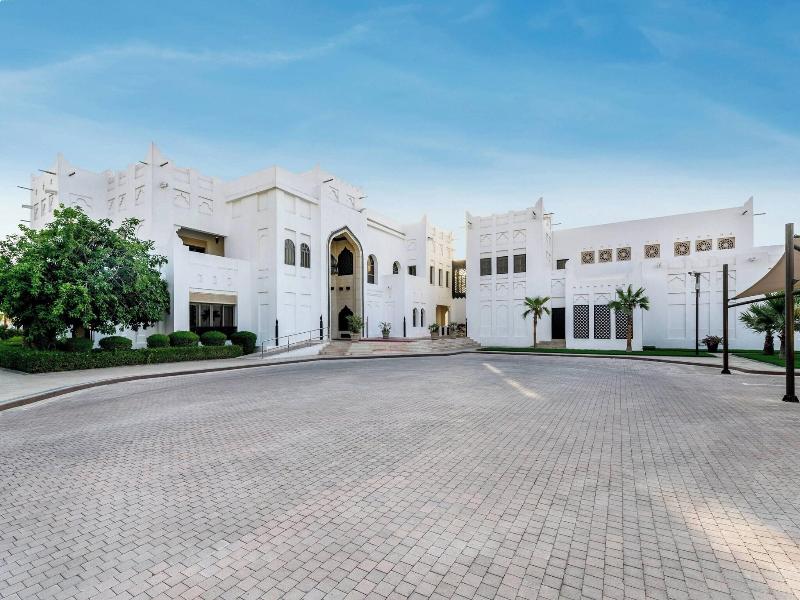 Sharq Village & Spa image