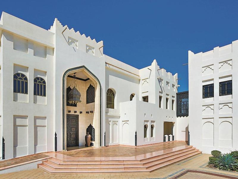 Sharq Village & Spa image