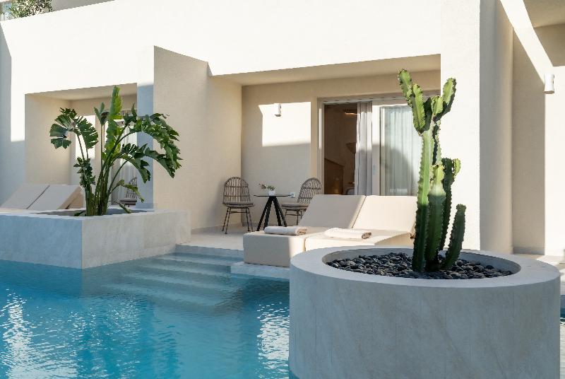 Heyday Luxury Suites image