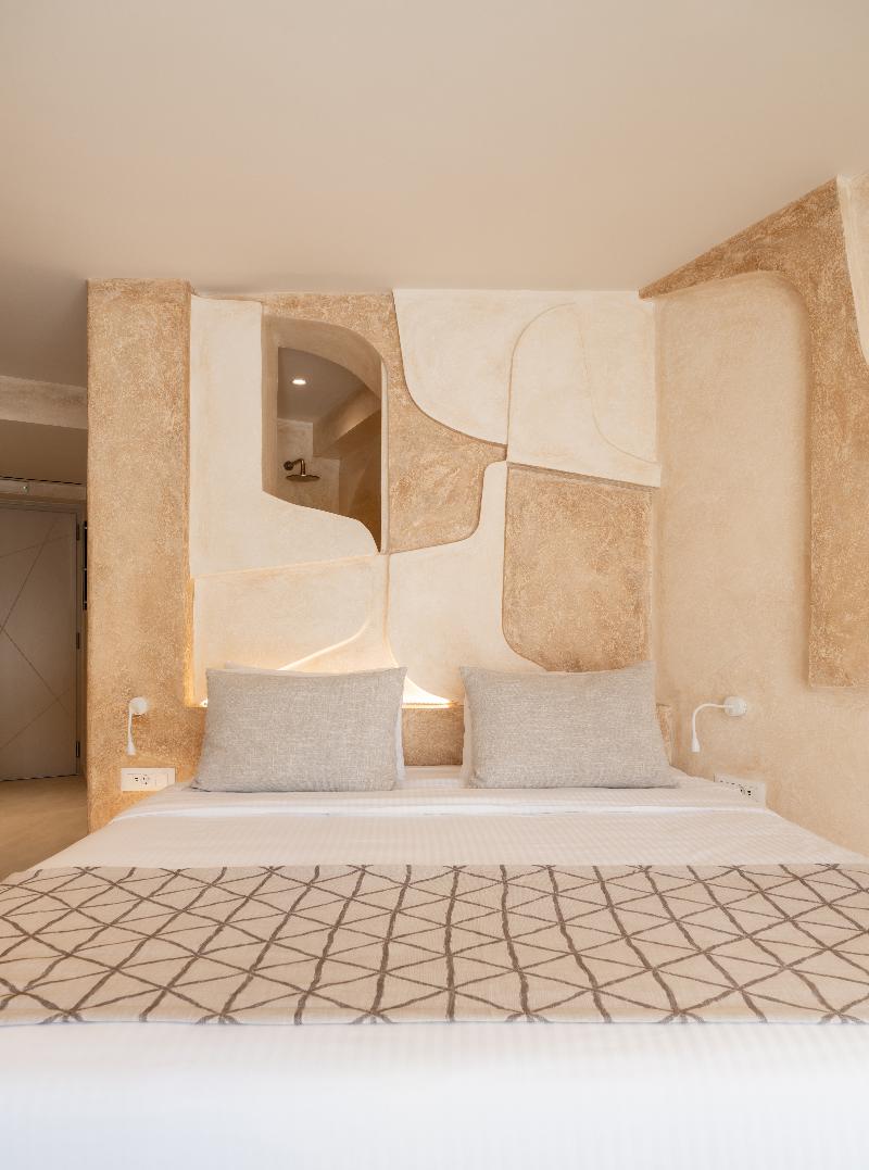 Heyday Luxury Suites image