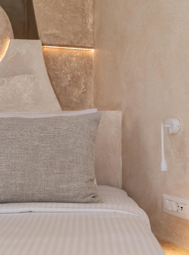 Heyday Luxury Suites image