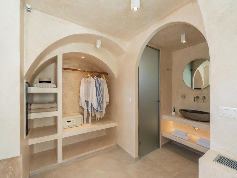 Heyday Luxury Suites image