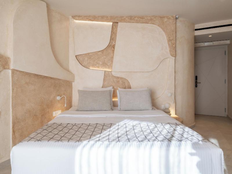 Heyday Luxury Suites image