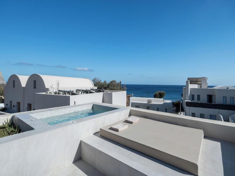 Heyday Luxury Suites image
