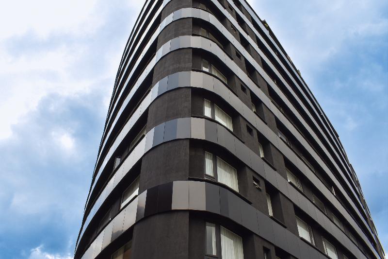 Aparthotel VOU Suites by Avia Suites