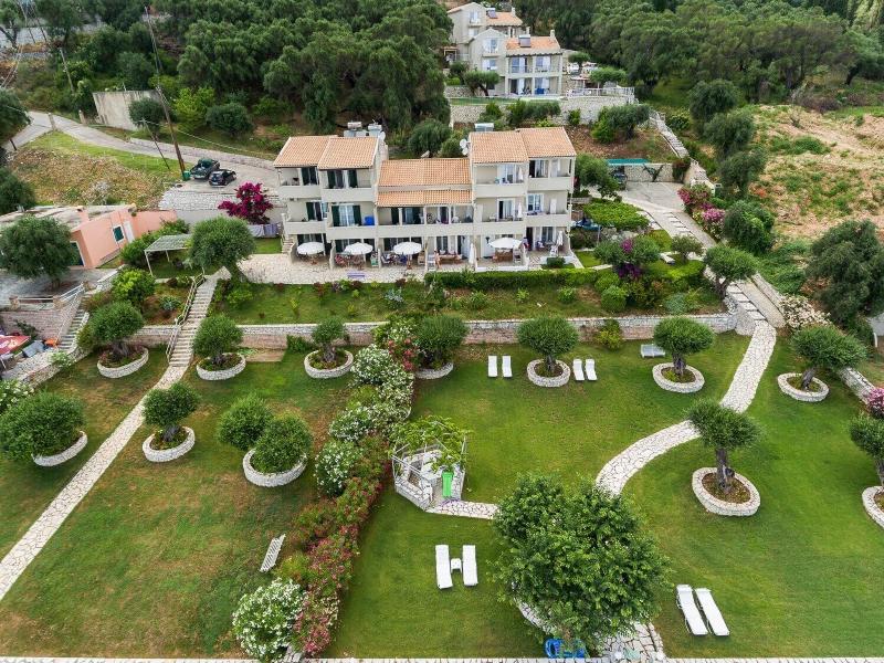 Krouzeri Beach Apartments image