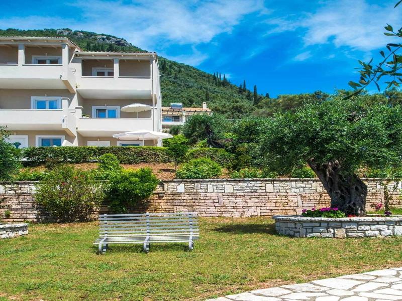 Krouzeri Beach Apartments image