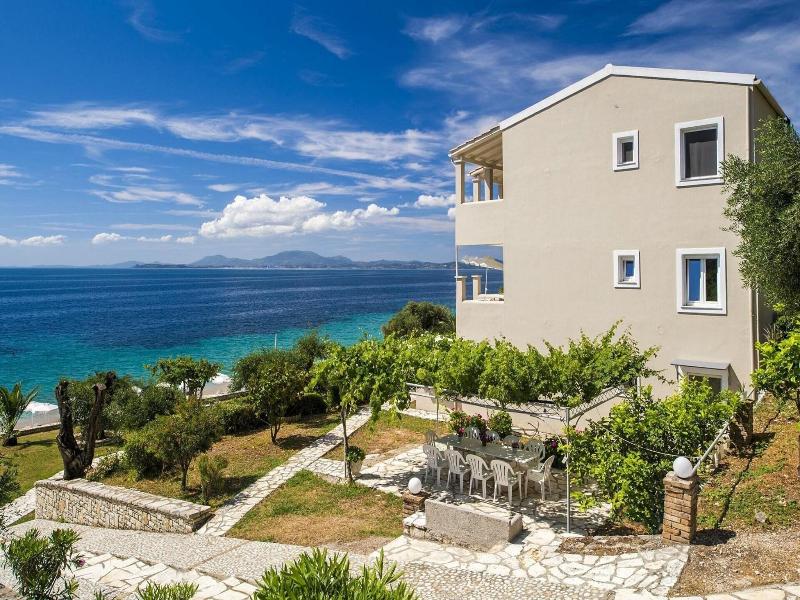 Krouzeri Beach Apartments image