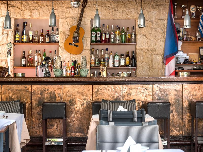 Elotis Suites image