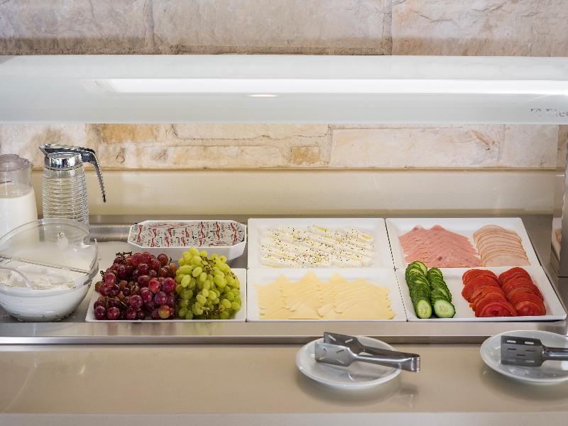 Elotis Suites image