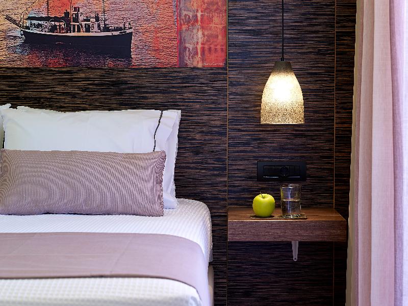 Elotis Suites image