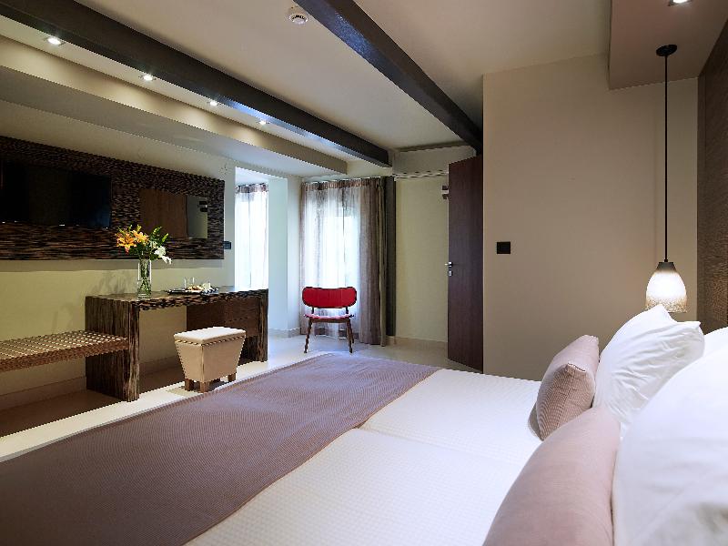 Elotis Suites image