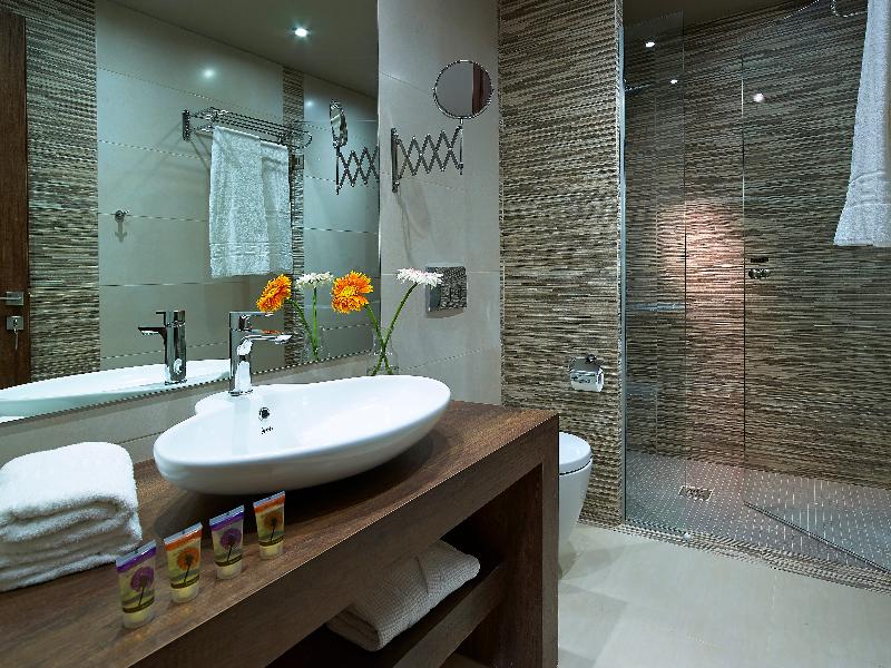 Elotis Suites image