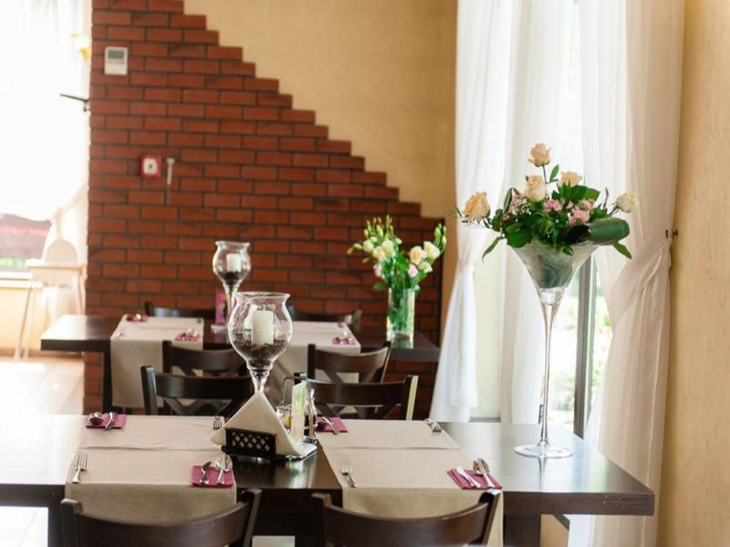 Hotel Podzamcze image