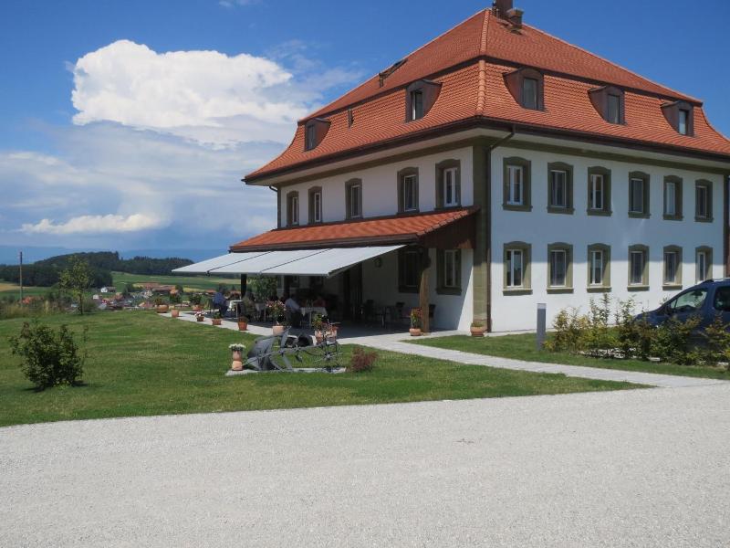 Le Relais Du Chv Teau Monney image