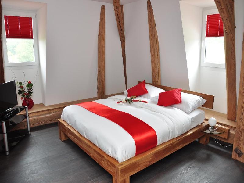 Le Relais Du Chv Teau Monney image
