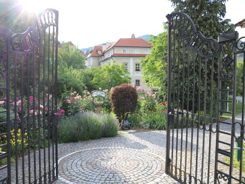 Barock Landhof Burkhardt image