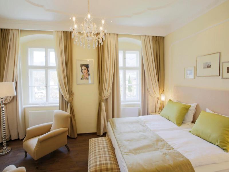 Barock Landhof Burkhardt image
