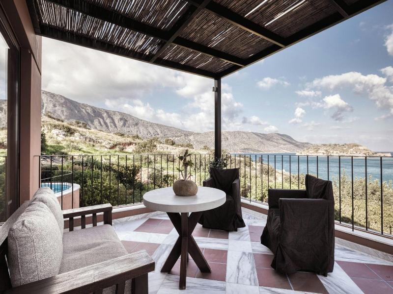 2 Double Beds (Luxury Family 2 Bdr Suite SV with outdoor hot tub)